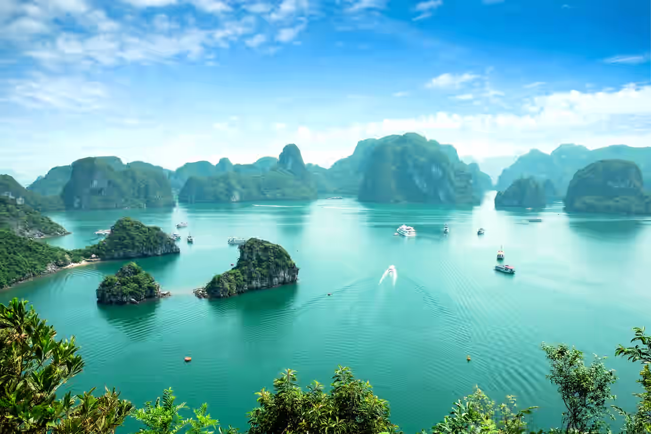 Blick auf Halong Bay in Vietnam