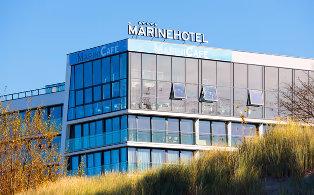 Marine Hotel - Image 1