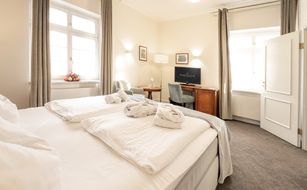 Bernstein Schlosshotel Ballenstedt - Image 3