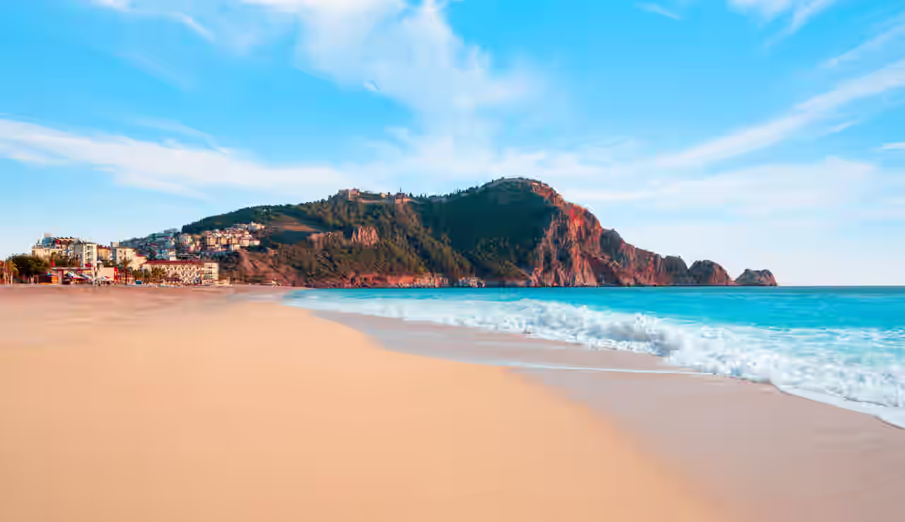 Paar am Meer bei einem Thalasso Urlaub in der Türkei