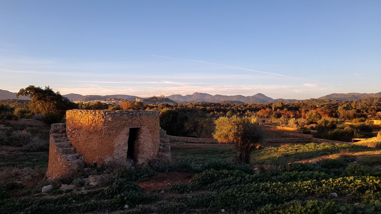 Wallfahrtskirche mit Festungsmauer, Artà, Mallorca