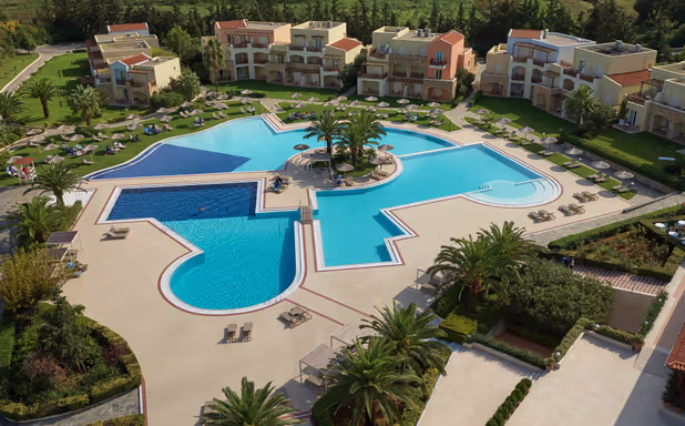 Pilot Beach Resort - Imagen 1