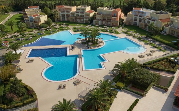 Pilot Beach Resort - Image 1