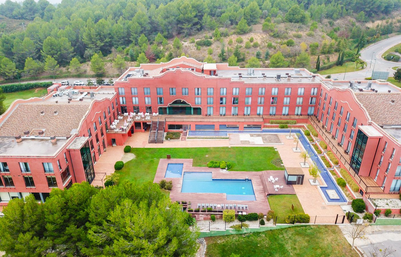 Ansøger Remission falsk Hotel Barcelona Golf Resort in Sant Esteve Sesrovires – book now for best  rates!