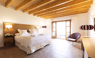 Aumallia Hotel & Spa - Image 2