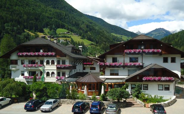 Alphotel Stocker - Image 1