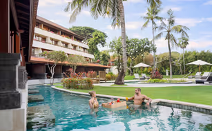 Nusa Dua Beach Hotel & Spa - Zdjęcie 3