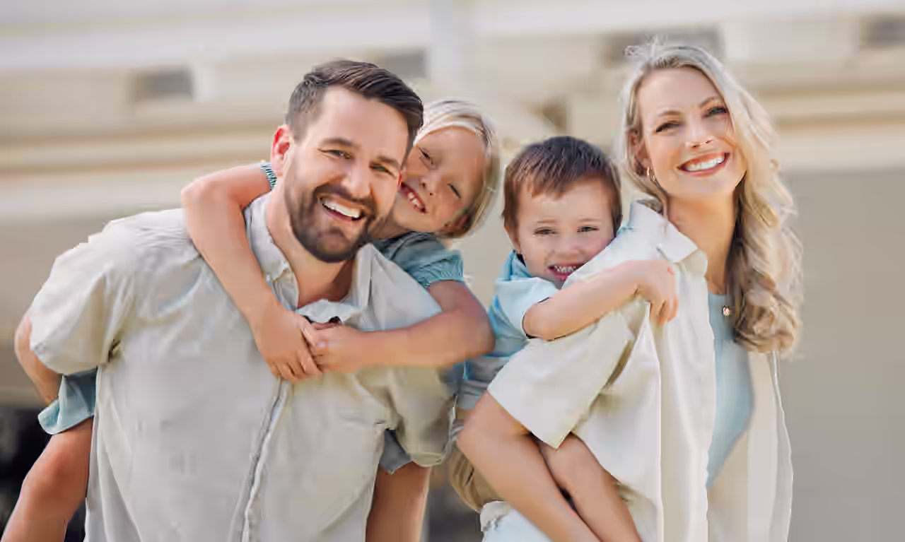 Eine vierköpfige Familie