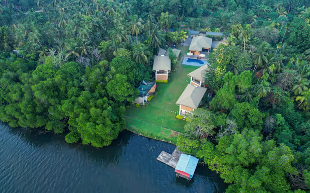 Ayuwaters Yoga & Ayurveda Retreat - Image 1