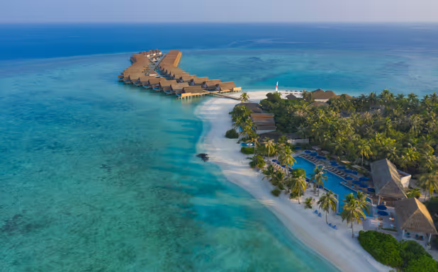 Emerald Faarufushi Resort & Spa - Bild 1