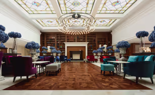 Astor Garden Hotel - Image 2